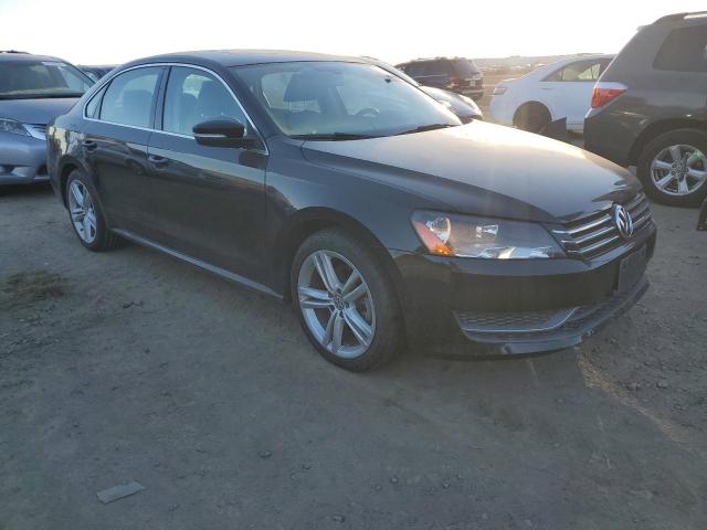 1VWBT7A31EC048286 Volkswagen PASSAT SE