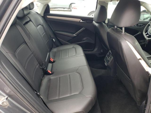 1VWSA7A35MC015618 Volkswagen PASSAT SE