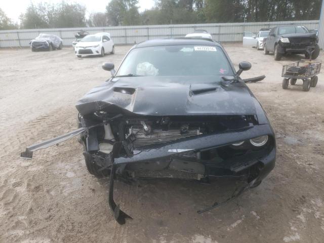 2C3CDZAG2KH560560 Dodge Challenger Sxt