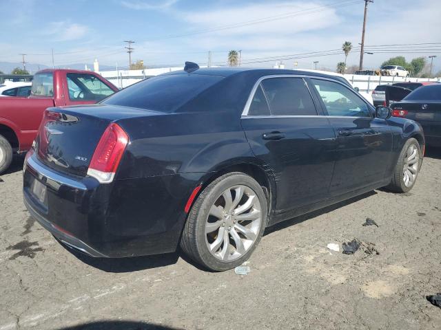 2C3CCAAGXJH216445 Chrysler 300 Touring