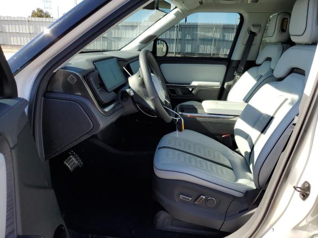 7PDSGABA9PN010225 Rivian R1s Adventure
