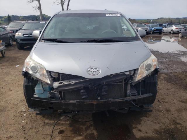 5TDKK3DC7ES445218 Toyota SIENNA LE