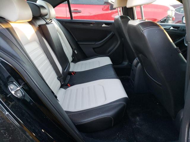 3VWD17AJ2FM422353 Volkswagen JETTA SE