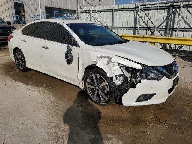 1N4BL3AP4GC177467 Nissan Altima 3.5sl