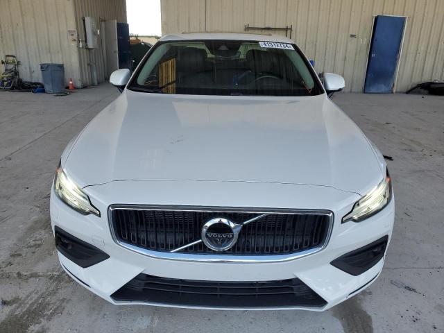 7JR102FK2LG030977 Volvo S60 T5 Momentum