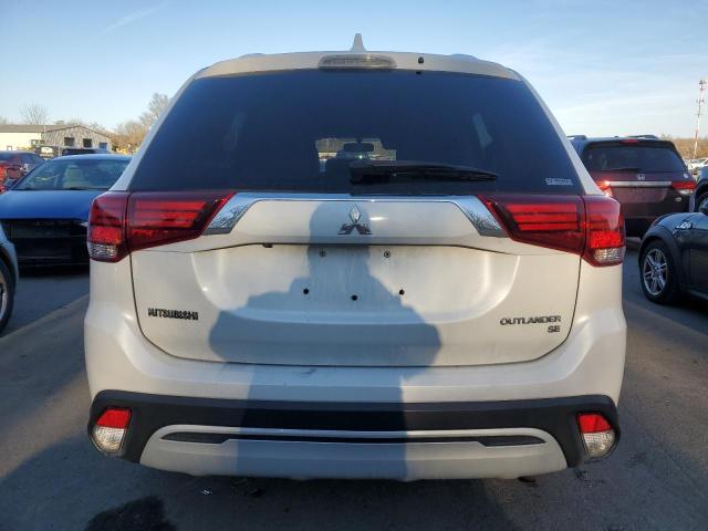 JA4AZ3A3XKZ016610 Mitsubishi Outlander Se