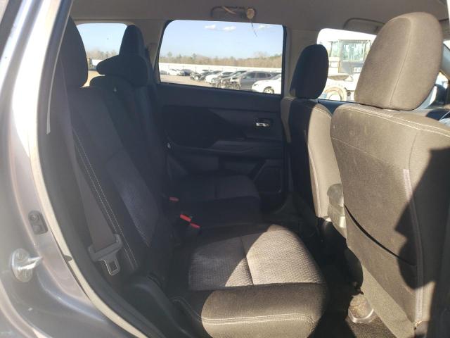 JA4AD2A37HZ062929 Mitsubishi Outlander Es