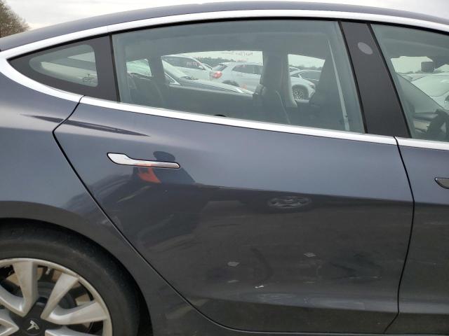 5YJ3E1EA8JF032820 Tesla MODEL 3