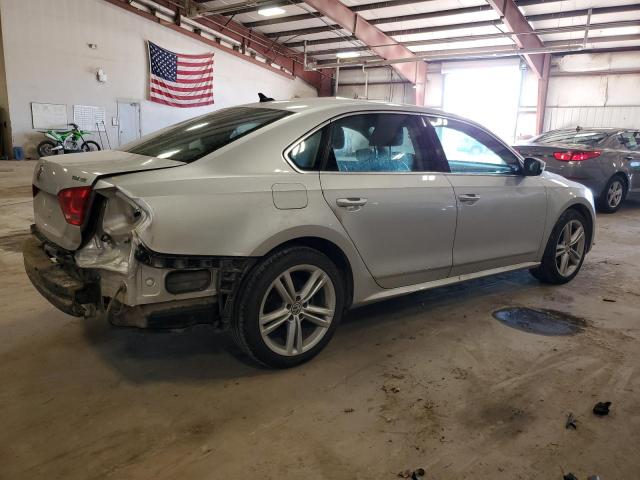 1VWBV7A38FC084620 Volkswagen PASSAT SE