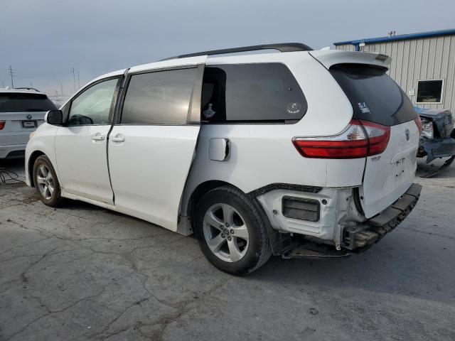 5TDKZ3DC8KS997205 Toyota SIENNA LE