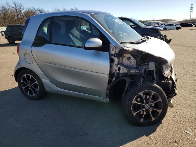WMEFJ5DA3GK060619 Smart Fortwo