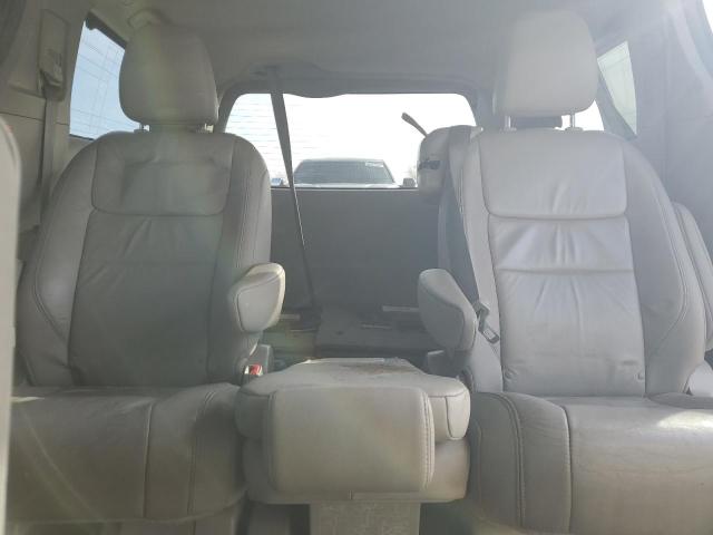 5TDYK3DC2GS719776 Toyota SIENNA XLE