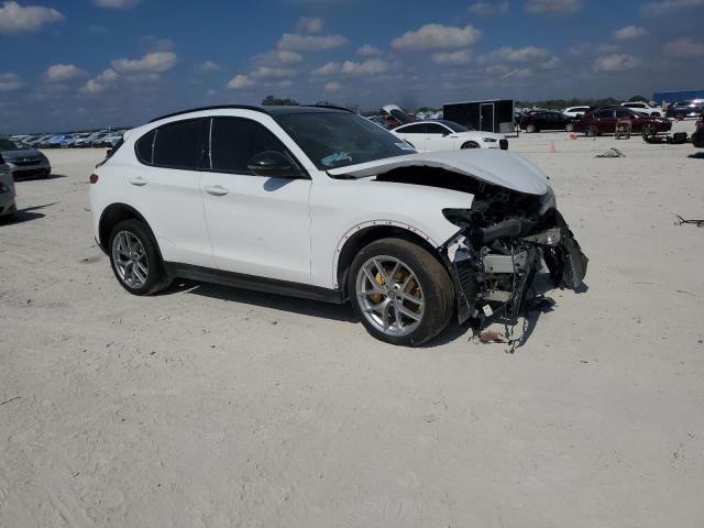 ZASPAKBN4K7C50293 Alfa Romeo Stelvio