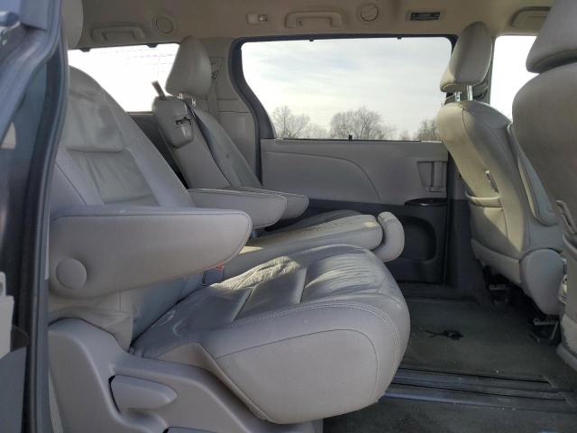 5TDYK3DC2GS719776 Toyota SIENNA XLE
