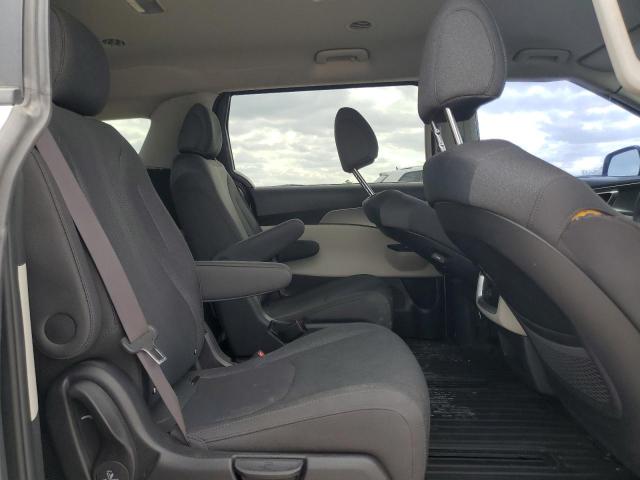 KNDNB4H38N6158807 KIA CARNIVAL L