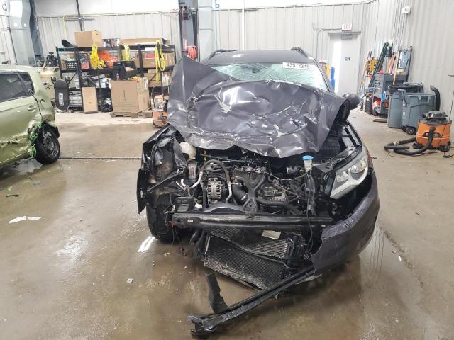WVGBV7AX8GW534686 Volkswagen 2016