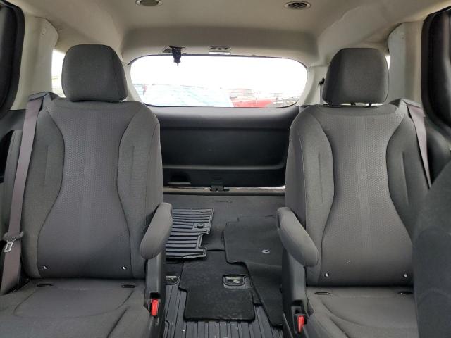 KNDNB4H38N6158807 KIA CARNIVAL L