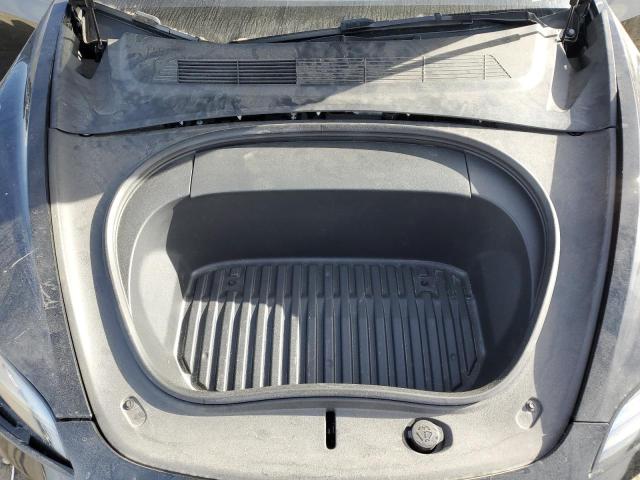 5YJ3E1EB5RF729799 Tesla 2024