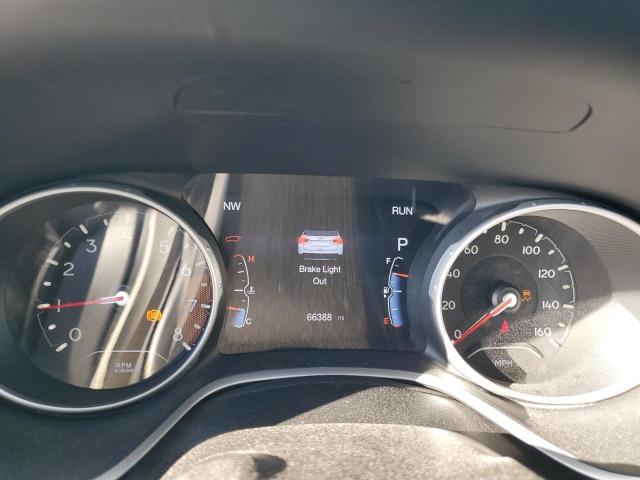 3C4NJDBBXJT436593 Jeep COMPASS LA