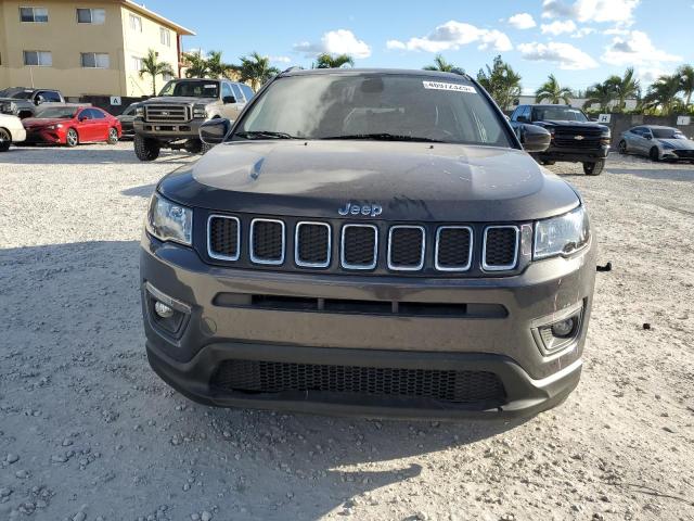 3C4NJDBBXJT436593 Jeep COMPASS LA