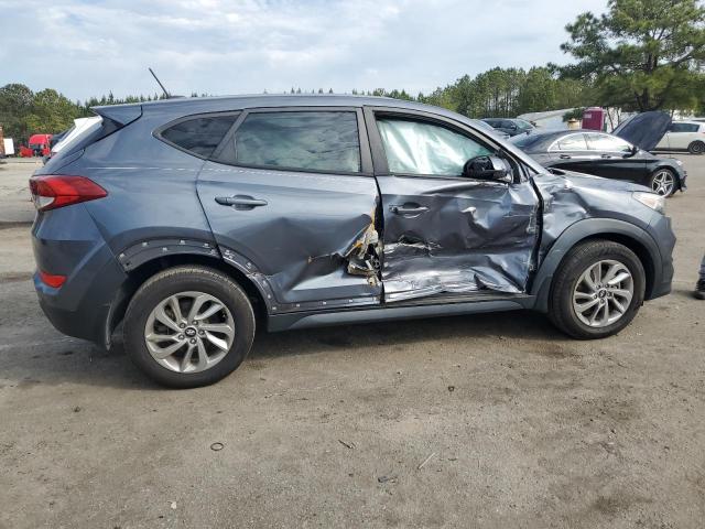 KM8J23A48HU348159 Hyundai TUCSON SE