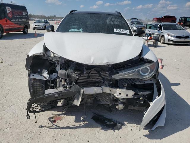 ZASPAKBN4K7C50293 Alfa Romeo Stelvio