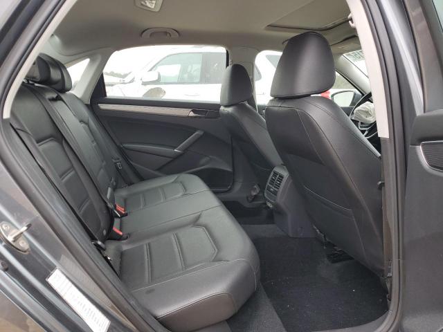 1VWLA7A30KC013616 Volkswagen Passat Wol