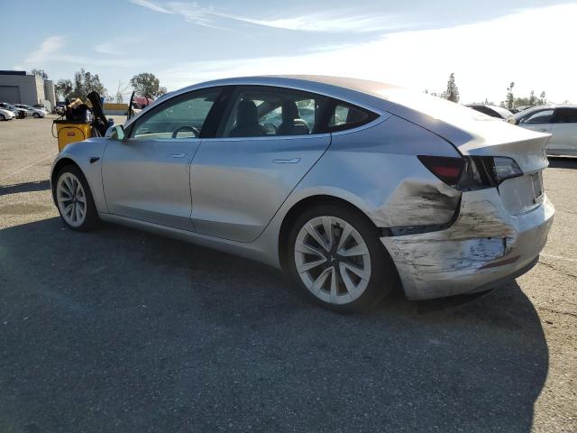5YJ3E1EA9JF052638 Tesla 2018
