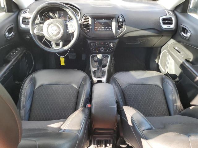3C4NJDBBXJT436593 Jeep COMPASS LA
