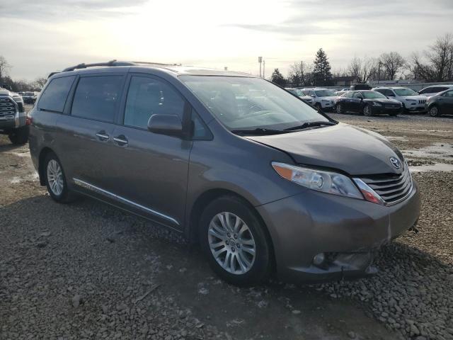 5TDYK3DC2GS719776 Toyota SIENNA XLE