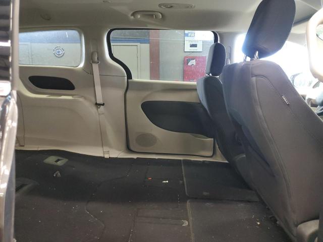 2C4RC1CG6NR105040 Chrysler Voyager Lx