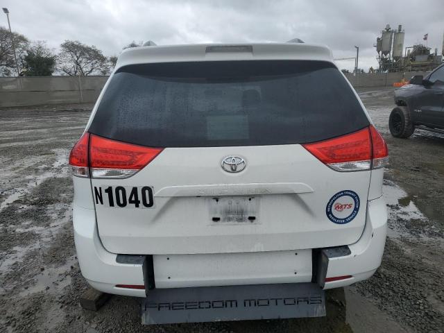5TDKK3DC3ES500229 Toyota SIENNA LE