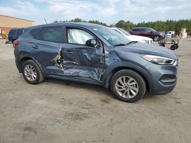 KM8J23A48HU348159 Hyundai TUCSON SE