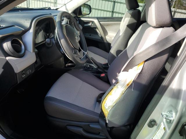 2T3WFREV3FW174683 Toyota Rav4 Xle