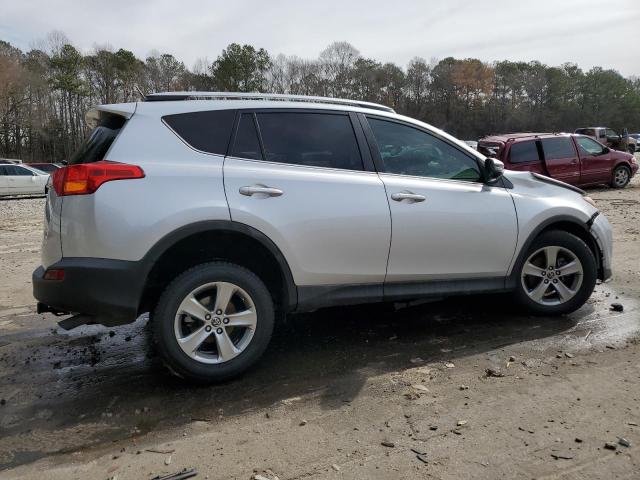 2T3WFREV3FW174683 Toyota Rav4 Xle