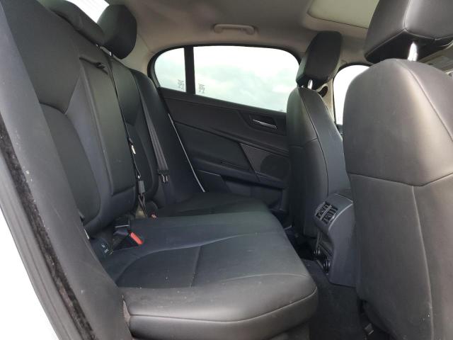 SAJAR4BG8HA973324 Jaguar XE