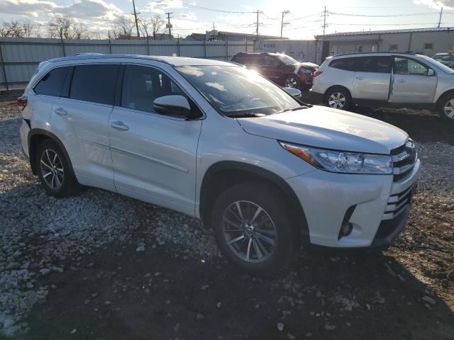 5TDJZRFHXJS898651 Toyota Highlander