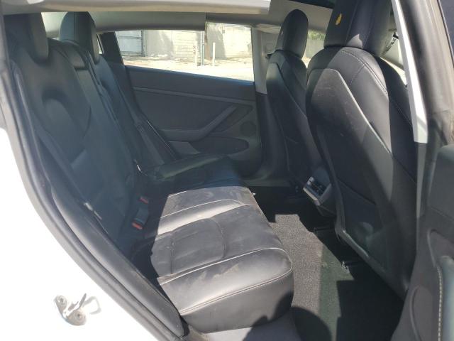 5YJ3E1EB4NF133531 Tesla 2022