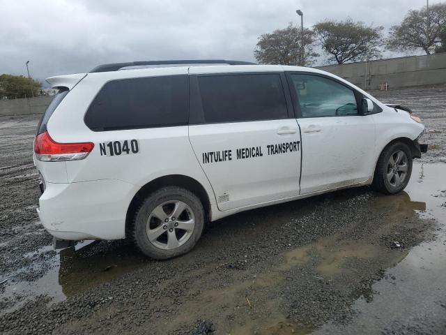 5TDKK3DC3ES500229 Toyota SIENNA LE