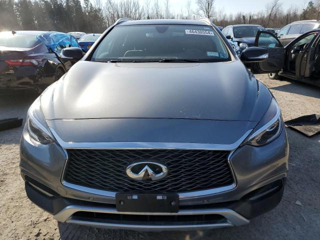 SJKCH5CR6JA058040 Infiniti QX30 BASE