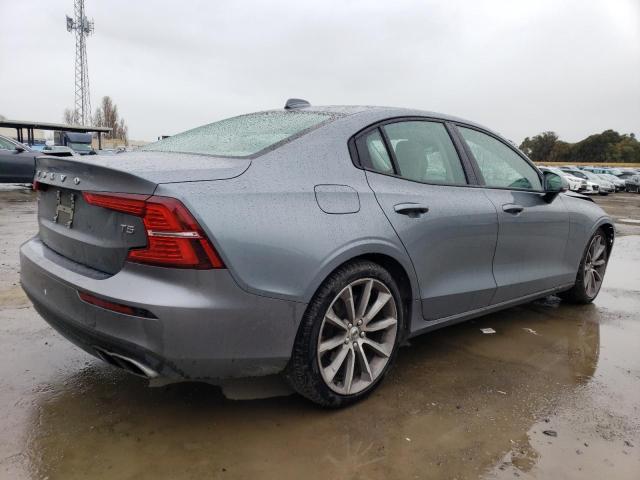 7JR102FK8KG001384 Volvo S60 T5 Momentum