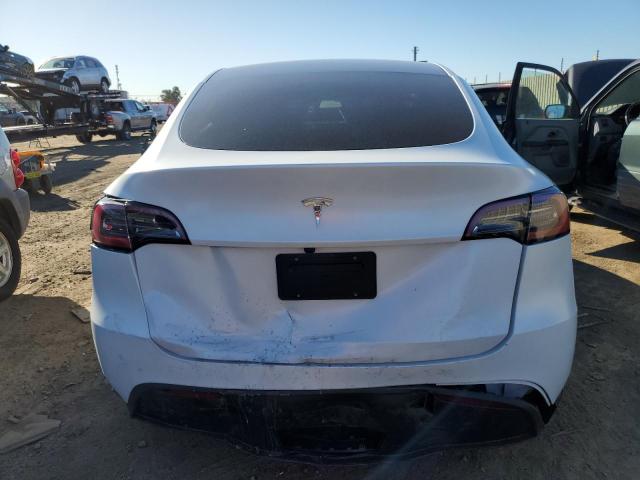 7SAYGAEE7PF825489 Tesla Model Y
