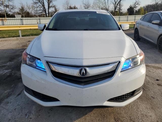 19VDE1F32EE004018 Acura ILX 20