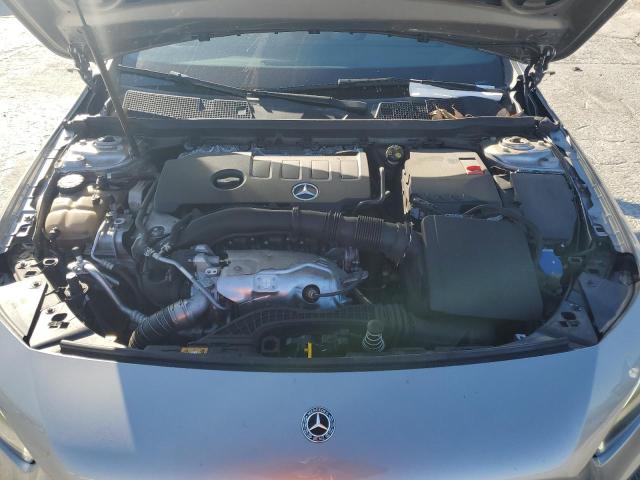 WDD3G4EBXKW000877 Mercedes-Benz A 220
