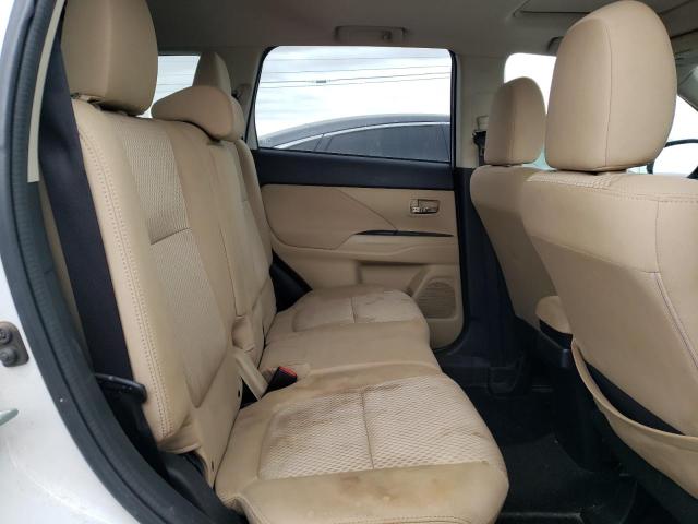 JA4AD3A32JZ017182 Mitsubishi Outlander Se