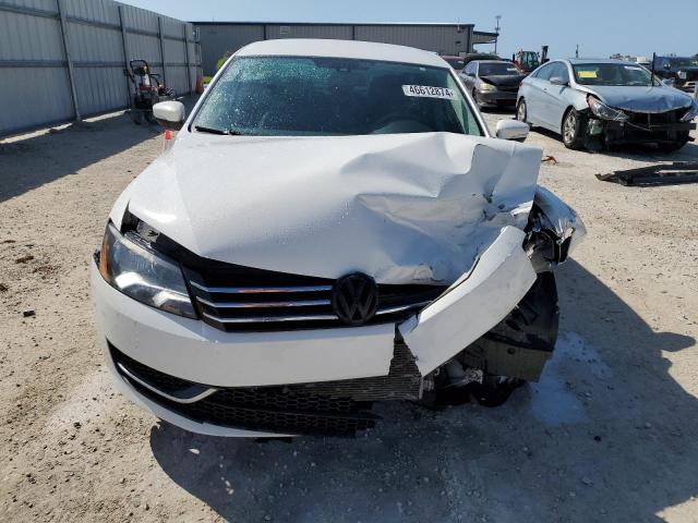 1VWAT7A32FC008196 Volkswagen PASSAT S