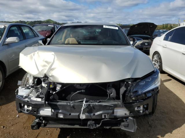 58AFA1C12NU016934 Lexus Es 300h Base