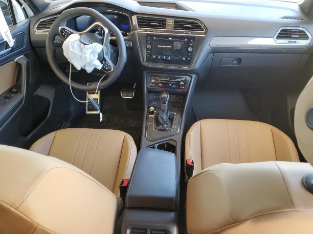 3VVCB7AX1PM114626 Volkswagen Tiguan Se R-line Black