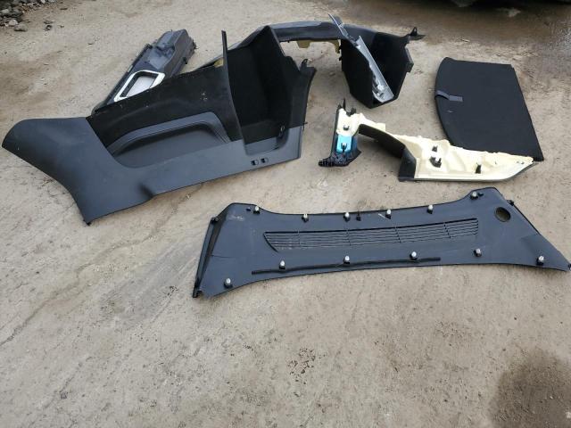 7SAYGAEE6NF401735 Tesla Model Y