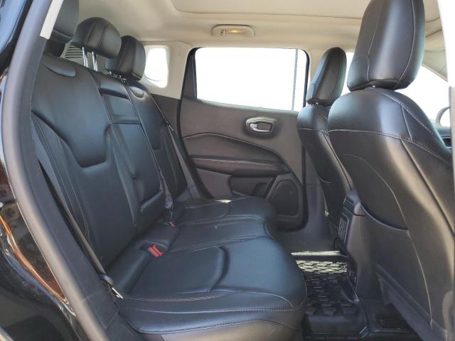 3C4NJDCB5JT330048 Jeep Compass Limited